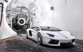 Download Wallpapers 4k Lamborghini Aventador 2017 Cars White Aventador Hypercars Lamborghini Besthqwallpapers Com Lamborghini Cars Lamborghini Aventador Cool Sports Cars