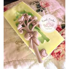 Ciao cari 😊 in questi video vi mostro come realizzare degli originali segnaposto con albero della vita in legno 😊 li ho preparati per un battesimo ma il. Stampo Chiave Albero Della Vita Silicone X Fimo Gessetto Gessetti Bomboniera Segnaposto