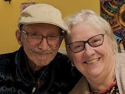 Mike Garth's Instagram, Twitter & Facebook