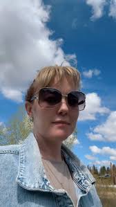 Sunny days with my girl Lu ☀️🌸