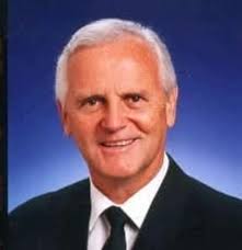 God of mercy helping the LORD'S people,I remember this man of God in passed  many years.