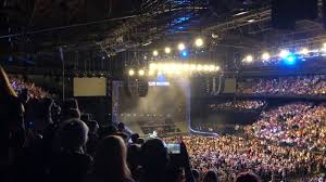 Met wereldster andrea bocelli (63) gooide het sportpaleis, na twee jaar op en af, zijn deuren weer wagenwijd open. Elton John Your Song Sportpaleis Antwerpen 23 05 2019 Youtube