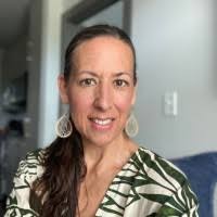 100+ perfiles de «Hollifield»