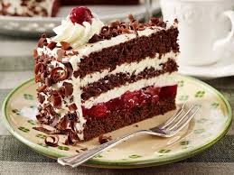 Einen persönlichen geburtstagskuchen zu backen ist super einfach, wenn man die richtigen rezepte kennt. Schwarzwalder Kirschtorte Das Klassische Rezept Das Grosse Backen Rezepte Kuchen Rezepte Einfach Kuchen Und Torten Rezepte