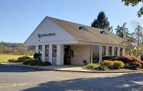 Including checking and savings accounts, credit cards, auto, home and personal loans. Bank Of Stillwater Amazing Home Office Setups