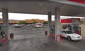 Company overview kroger family of companies employs nearly half a million associates who serve customers in 2,782 retail food stores under a variety of local banner names in 35 states. Woman Accused Of Robbing Elderly Woman At Fry S In Phoenix Last Month