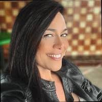 100+ perfiles de «Walls»