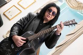 Find the latest tracks the name gene simmons refers to two artists: Es Kann Wieder Passieren Gene Simmons Uber Holocaust Uberleben Seiner Mutter