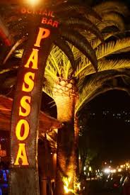 Es ist lebendig, mit wassersport und einer tauchschule, und delfine sind oft gesehen worden. Passoa Cocktail Bar Ipsos Corfu Bild Von Ipsos Korfu Tripadvisor