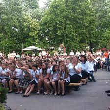 The gyulai istván memorial is an annual track and field meet that takes place at bregyó közi regionális atlétika központ in székesfehérvár, hungary. Photos At Gyulai Istvan Altalanos Iskola Stromfeld Budapest Xx Kerulete 65 Visitors
