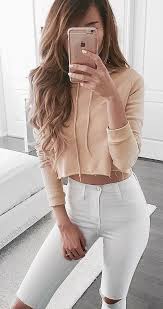 C'est aussi le moment parfait de porter des vêtements à la mode en couleurs claires, vives et. 43 Breath Taking Crop Top Outfits 2018 Tenues Mode Mode Vetement Mode Vestimentaire