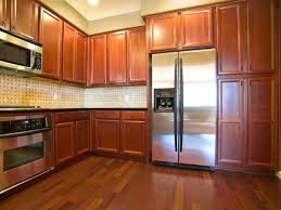 oak kitchen cabinets: pictures, ideas