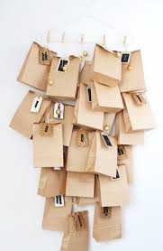 Der adventskalender ist eine freude für groß und klein und darf auf keinen fall in der vorweihnachtszeit fehlen. Diy Adventskalender Selber Machen Provinzkindchen