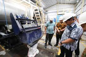 Bahkan dia mengatakan tak hanya mengharuskan karyawannya di vaksin juga bagi calon karyawan nantinya wajib memiliki sertifikat vaksin. Pt Daerah Turus Tempuran Https Openjicareport Jica Go Jp Pdf 12353108 05 Pdf Ahmed Yani Tikusan Kapas Kabupaten Bojonegoro Jawa Timur 62181 Indonesia Berikut Adalah Salah Satu Rute Menuju Lokasi