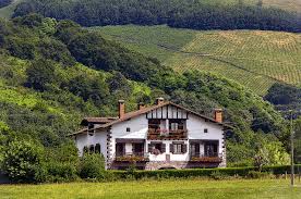 Las casas rurales de baztan tienen mucha historia. Valle De Baztan Un Pedazo Natural Y Magico De Navarra Sensacion Rural