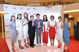 The price of the cleanser is about the same as their purifying cleanser. Diminish Dark Spots With All New Eucerin Ultrawhite Spotless Skincare Let S Roll With Carol