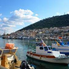 Η έκταση της είναι 111,14 τ.χλμ. Kalymnos To Nhsi Twn Sfoyggaradwn