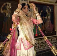 Rajputi Poshak A Traditional Royal Rajasthani Attire In 2020 Rajasthani Bride Rajasthani Dress Traditional Indian Dress