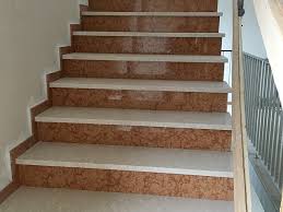 Siller ist spezialist für moderne treppen und zeitgenössische treppendesigns.wir widmen uns mit hingabe der entwicklung und weiterentwicklung von modernen designs mit höchsten technischen standards. Treppen Boden Natursteine Halbich