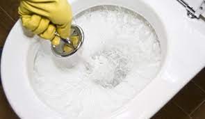 Giderlerin içerisinde birikmiş olan su. Tuvalet Kokusu Nasil Giderilir Pratik Bilgiler Haberleri