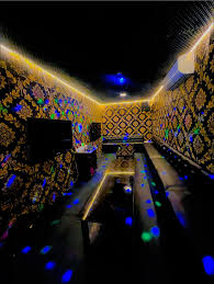 Enjoy a premium karaoke experience in our VIP Big KTV room designed for up  to 25 guests! 🎵❤️ Featuring 2 smart TVs for unlimited karaoke and a fully  air-conditioned space, enjoy 2