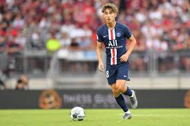 Losc lille play in the ligue 1, the premier division of football in france. Report Aouchiche S Wage Demands Could Be Too Costly For Saint Etienne Psg Talk