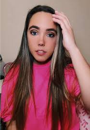 Nailalie Jane Outfits Concert