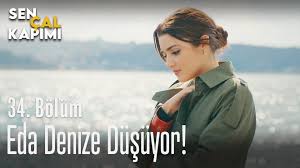 Hande erçel ve kerem bürsin'in başrolünde bulunduğu sen çal kapımı dizisi kısa sürede dikkatleri üstüne çekti. Eda Denize Dusuyor Sen Cal Kapimi 34 Bolum Dailymotion Video
