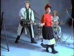 Слушай музыку от aishah and the fan club, похожую на call me, sensation и не только. The Fan Club Feat Aishah Sensation Youtube