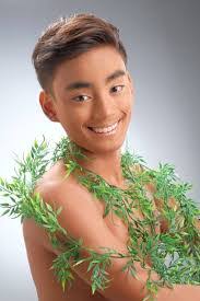 Adrianne Flores's Instagram, Twitter & Facebook