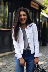 Black Blazer With Jeans For Girls White Denim Outfit Ideas For Spring Poor Little It Girl Jacket Outfit Women White Denim Jacket Outfit White Denim Outfit