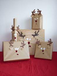 Noel 8 Diy Pour Emballer Vos Cadeaux Christmas Wrapping Diy Creative Christmas Gifts Christmas Diy