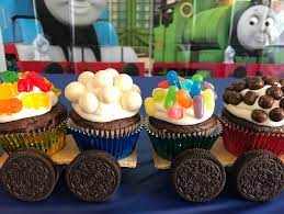 These cute thomas cupcakes were made for rowan's 3rd birthday party and were made from my usual light and fluffy vanilla sponge recipe and gorgeously sweet vanilla buttercream icing. Thomas Cupcake Train Six Clever Sisters