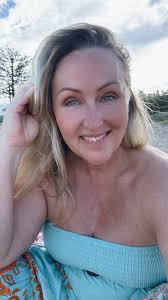 At Skeletons In Our Closet, the name might sound a little dark for  some...but we promise you our space is anything but dark or scary ✨️ In  fact, today a lady visiting