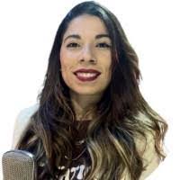 Paula Noga's Instagram, Twitter & Facebook