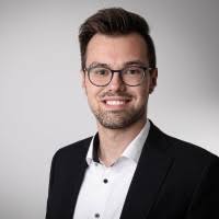 8 "Thomas Liegl" profiles