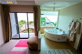 Sun beach resort has 52 chalets of which 14 are standard level with fan, 16 deluxe aircond an 22 standard aircond. Sun Beach Resort Tioman Vacation Tour Package And Hotels