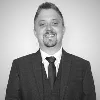 Tracy Bastin's Instagram, Twitter & Facebook