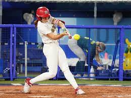 Prevén vetar a jugadoras de sóftbol por tirar uniformes de méxico. Gs1tbyjzhs5knm