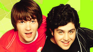 With separate friends and aspirations in high school, the new siblings have unpredictable days and hilarious adventures while getting used to being family. Drake Y Josh Confirman Su Regreso A Las Pantallas