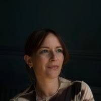 Archaeobotanists reunion! 5 (6?) generations of our PhD family in this  picture All those books behind us represent only a fraction of the  knowledge stored in these heads! So lovely to see…