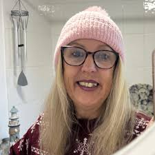 Can we still visit Macy's Santaland without tickets? What subway line is  best from Grand Central to Rockefeller and Times Square? What are good  Christmas-themed brunch/dinner places with last-minute reservations?