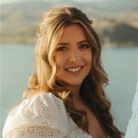 Ashley Schriver's Instagram, Twitter & Facebook