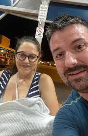 Lindsey Newman's Instagram, Twitter & Facebook