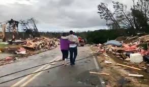 East alabama medical center said it received more than 50 patients as a result of the tornado and the tornado hit along highway 431, almost 5 miles north of downtown eufaula. Alabama Tornadoes Photos Video Of Deadly Storm Al Com