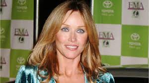The death of tanya roberts, the actress who played midge pinciotti in the sitcom that '70s show and stacey sutton in the james bond film a view to a her death was announced sunday in a message from her publicist mike pingel on the official tanya roberts fan page on facebook which read: Fqeowqnddz5lum