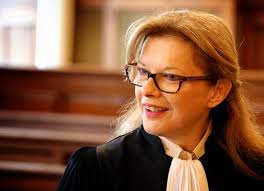 Metz : l'Espagne gagne le choc des Arènes Vers la fin des poules en batterie