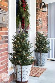 You won't believe how crazy these outdoor christmas decorating ideas are. 56 Best Outdoor Christmas Decorations Diy Porch Decorations