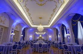 Destacamos momentos especiales como nuestra jornada de wedding day que celebramos. 4 Hoteles De Lujo En Madrid Para Tu Boda En El Pais De Las Bodas