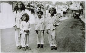 Nous vous aimons, madame. : Denise Vernay Ou Le Destin Romanesque D Une Jeune Fille Sous L Occupation The Times Of Israel